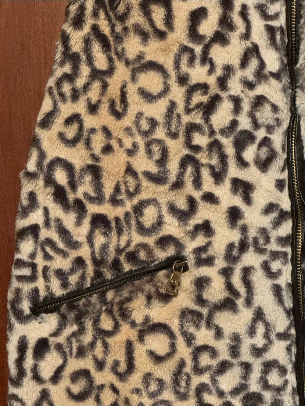 Mo-Ka Women’s Vintage Y2K Leopard Faux Fur Animal Print Vest Size Large - Picture 2 of 7